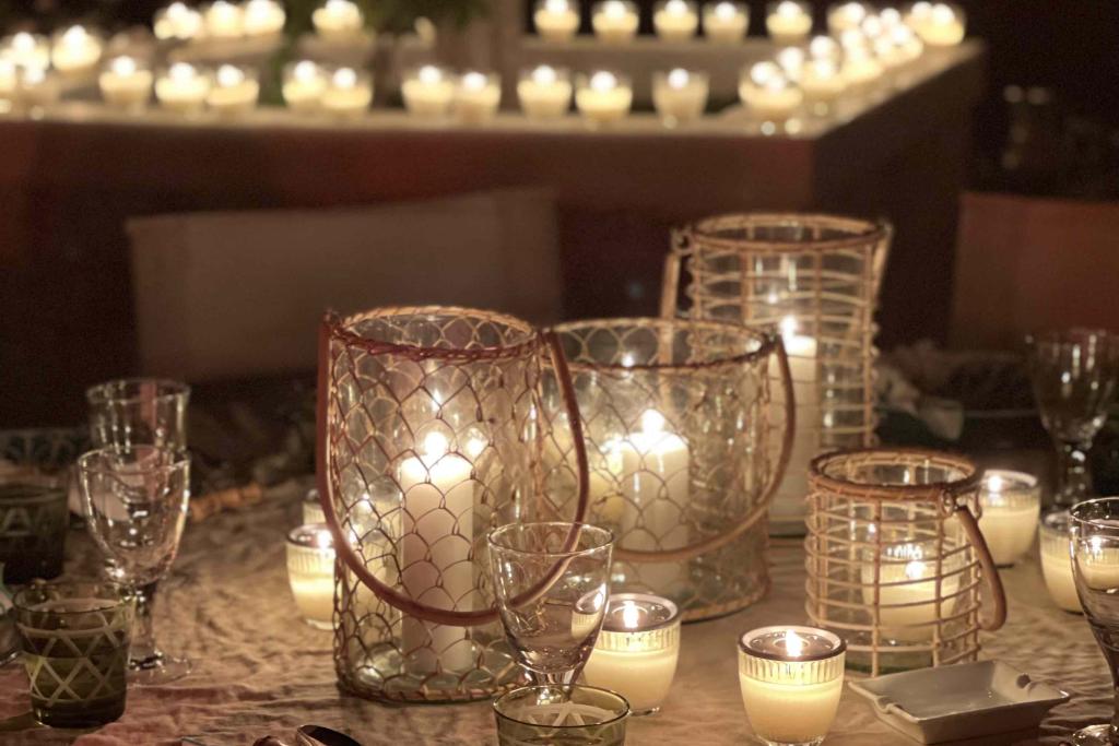Rattan candleholders - Image 5