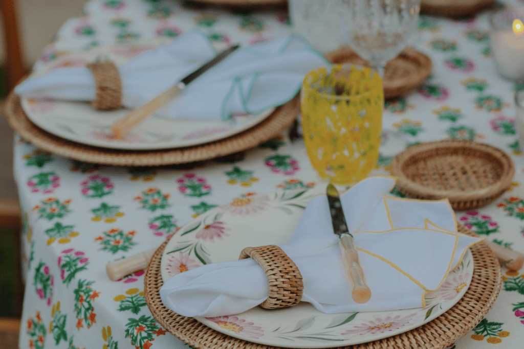 Natural rattan charger - Image 2