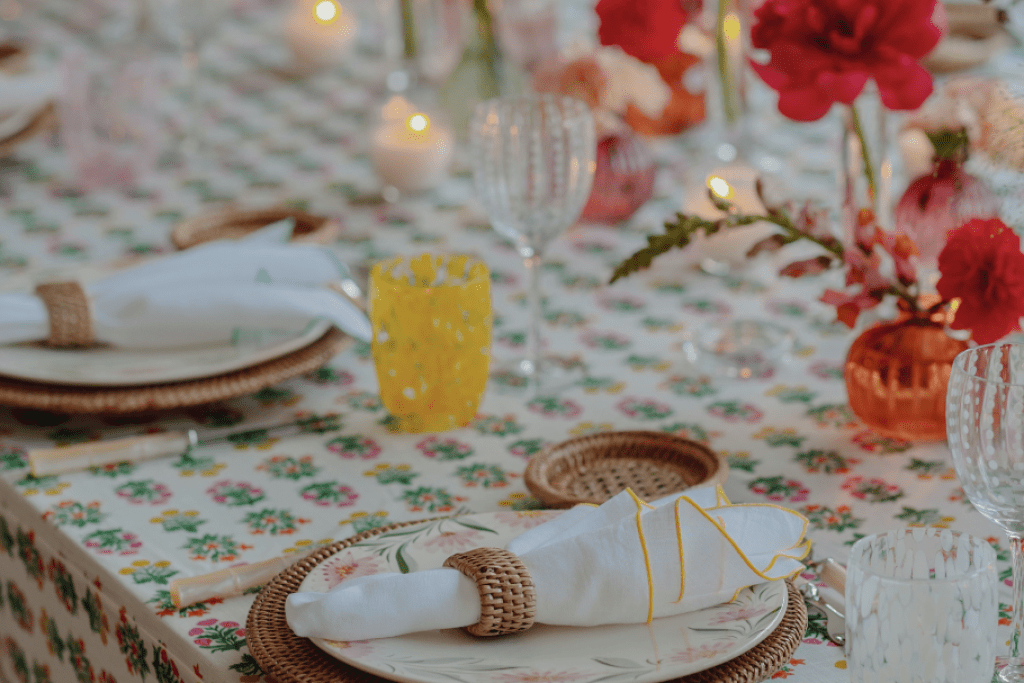 Natural rattan napkin rings - Image 2